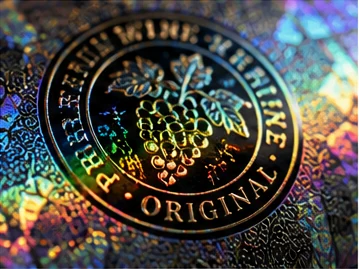 Close-up of a holographic label for wine and spirits packaging